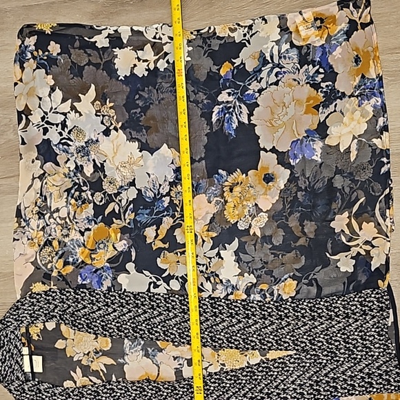 NWOT, Flowy Silk kimono by Eloise, one size - Picture 9 of 10